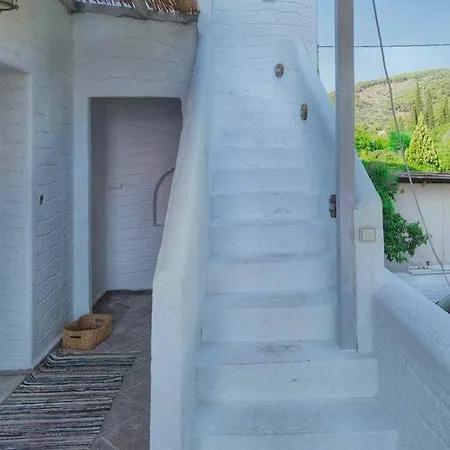Island Home Poros Town Exterior photo
